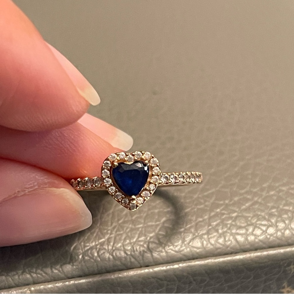 Sparkling Blue Elevated Heart Ring